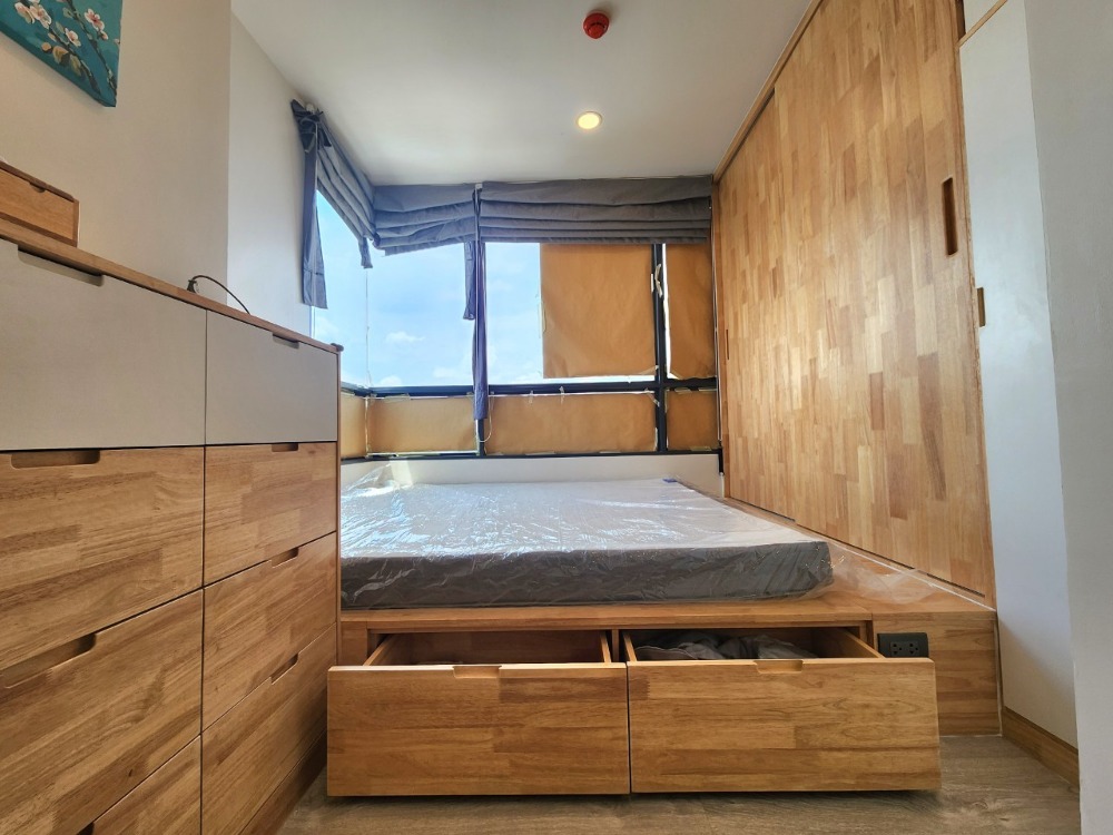 ให้เช่าคอนโดปิ่นเกล้า จรัญสนิทวงศ์ : สถานะตามภาพปก ลดราคาครับ**ห้องว่างครับผม แบบ 2 ห้องนอน 2 น้ำ หายาก ห้องมุมทิศใต้** ให้เช่า The Tree Charan 30 (เดอะทรี จรัญ 30) เฟอร์ไม้บิ้วอิน จอดรถได้ 2 คัน SN494.16