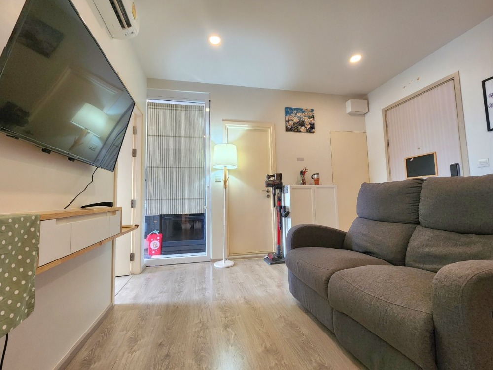 ให้เช่าคอนโดปิ่นเกล้า จรัญสนิทวงศ์ : สถานะตามภาพปก ลดราคาครับ**ห้องว่างครับผม แบบ 2 ห้องนอน 2 น้ำ หายาก ห้องมุมทิศใต้** ให้เช่า The Tree Charan 30 (เดอะทรี จรัญ 30) เฟอร์ไม้บิ้วอิน จอดรถได้ 2 คัน SN494.16