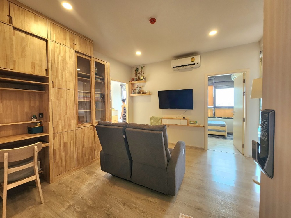 ให้เช่าคอนโดปิ่นเกล้า จรัญสนิทวงศ์ : สถานะตามภาพปก ลดราคาครับ**ห้องว่างครับผม แบบ 2 ห้องนอน 2 น้ำ หายาก ห้องมุมทิศใต้** ให้เช่า The Tree Charan 30 (เดอะทรี จรัญ 30) เฟอร์ไม้บิ้วอิน จอดรถได้ 2 คัน SN494.16