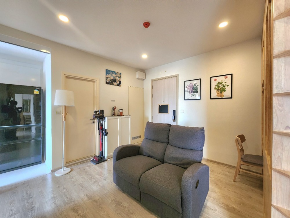 ให้เช่าคอนโดปิ่นเกล้า จรัญสนิทวงศ์ : สถานะตามภาพปก ลดราคาครับ**ห้องว่างครับผม แบบ 2 ห้องนอน 2 น้ำ หายาก ห้องมุมทิศใต้** ให้เช่า The Tree Charan 30 (เดอะทรี จรัญ 30) เฟอร์ไม้บิ้วอิน จอดรถได้ 2 คัน SN494.16