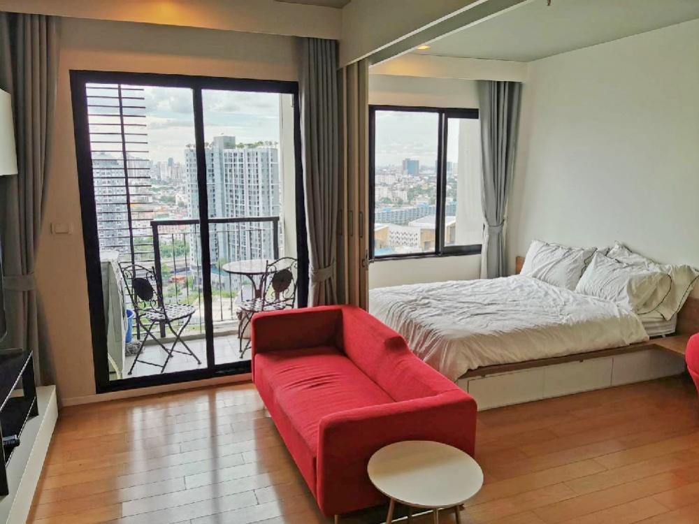 For RentCondoOnnut, Udomsuk : 40 sqm. room for Rent Blocs 77 by Sansiri Near to BTS Onnut, shopping store such as BigC, Lotus