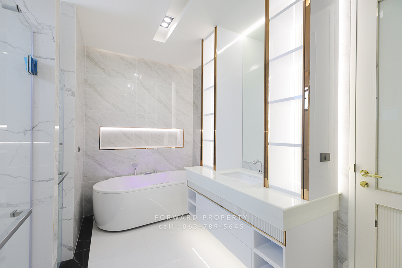 ขายบ้านบางนา แบริ่ง ลาซาล : ขายบ้านเดี่ยวขนาดใหญ่ 4 ชั้น + ดาดฟ้า 1550 ตารางเมตร  สุขุมวิท 105 ( ลาซาล) ใกล้โรงเรียนนานาชาติ Bangkok Patana School ( BPS )