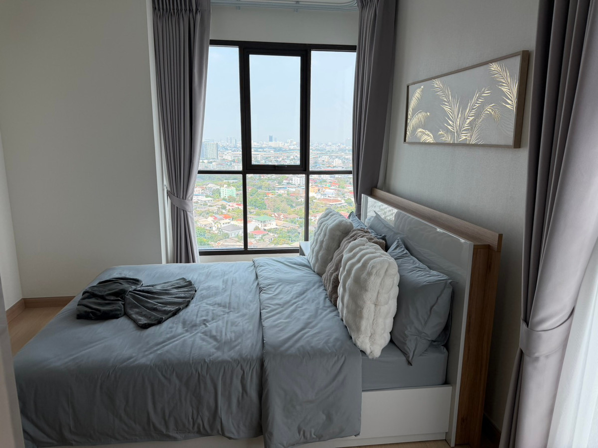 ขายคอนโดเกษตรศาสตร์ รัชโยธิน : ขายด่วน! คอนโดหรู วิวสระว่ายน้ำ ชั้นสูง 26 @Lumpini Park Phahol 32 ห้องใหญ่ 2 นอน 2 น้ำ สภาพนางฟ้า พร้อมอยู่ทันที!  คุ้มที่สุดในย่านเกษตร-รัชโยธิน! คอนโด High Rise ติดถนนใหญ่พหลโยธิน เดินทางง่ายเพียง 200 เมตรถึง BTS เสนานิคม ห้องสวย วิวเปิดโล่ง ตกแต่งครบเ