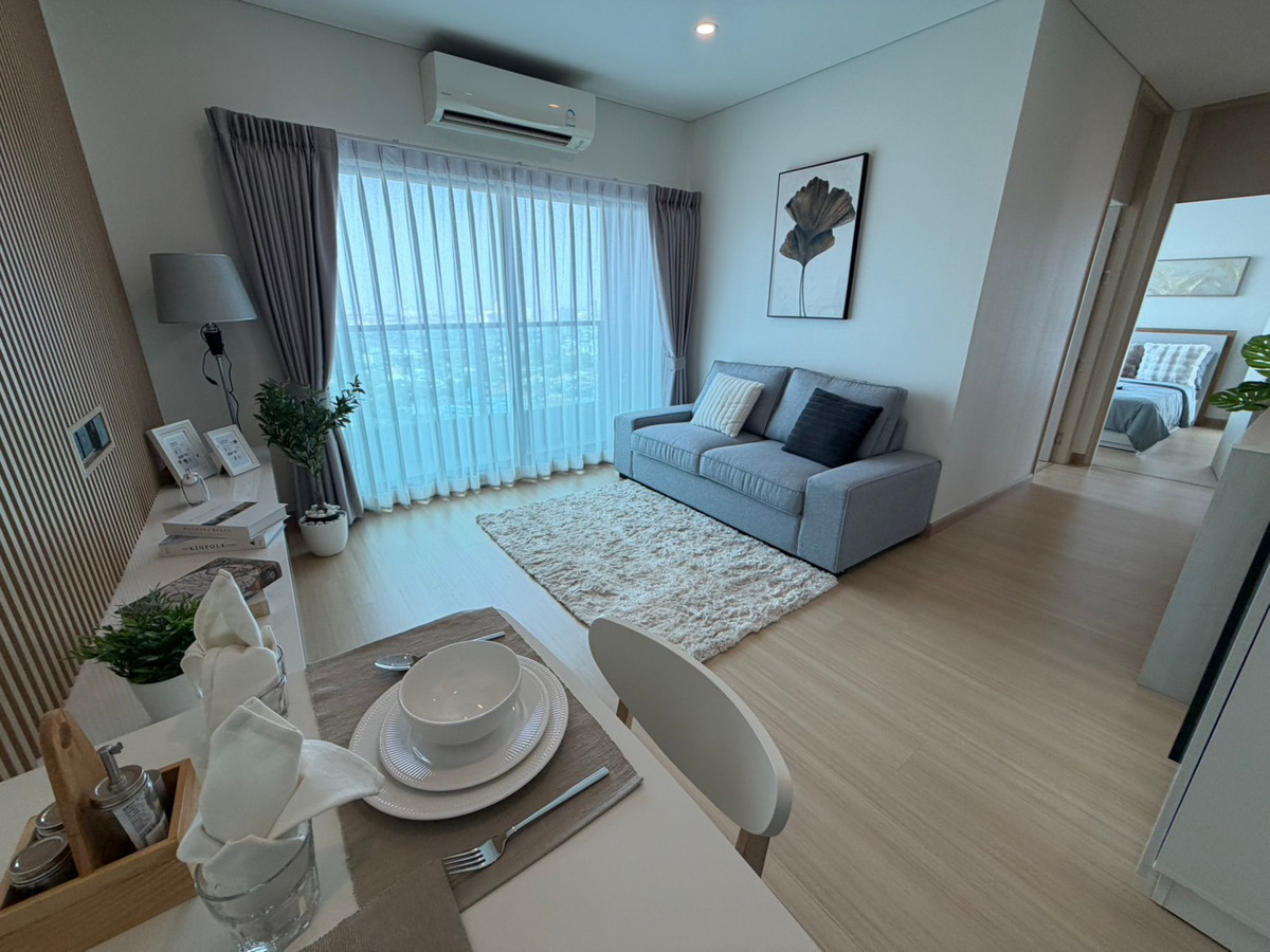 ขายคอนโดเกษตรศาสตร์ รัชโยธิน : ขายด่วน! คอนโดหรู วิวสระว่ายน้ำ ชั้นสูง 26 @Lumpini Park Phahol 32 ห้องใหญ่ 2 นอน 2 น้ำ สภาพนางฟ้า พร้อมอยู่ทันที!  คุ้มที่สุดในย่านเกษตร-รัชโยธิน! คอนโด High Rise ติดถนนใหญ่พหลโยธิน เดินทางง่ายเพียง 200 เมตรถึง BTS เสนานิคม ห้องสวย วิวเปิดโล่ง ตกแต่งครบเ