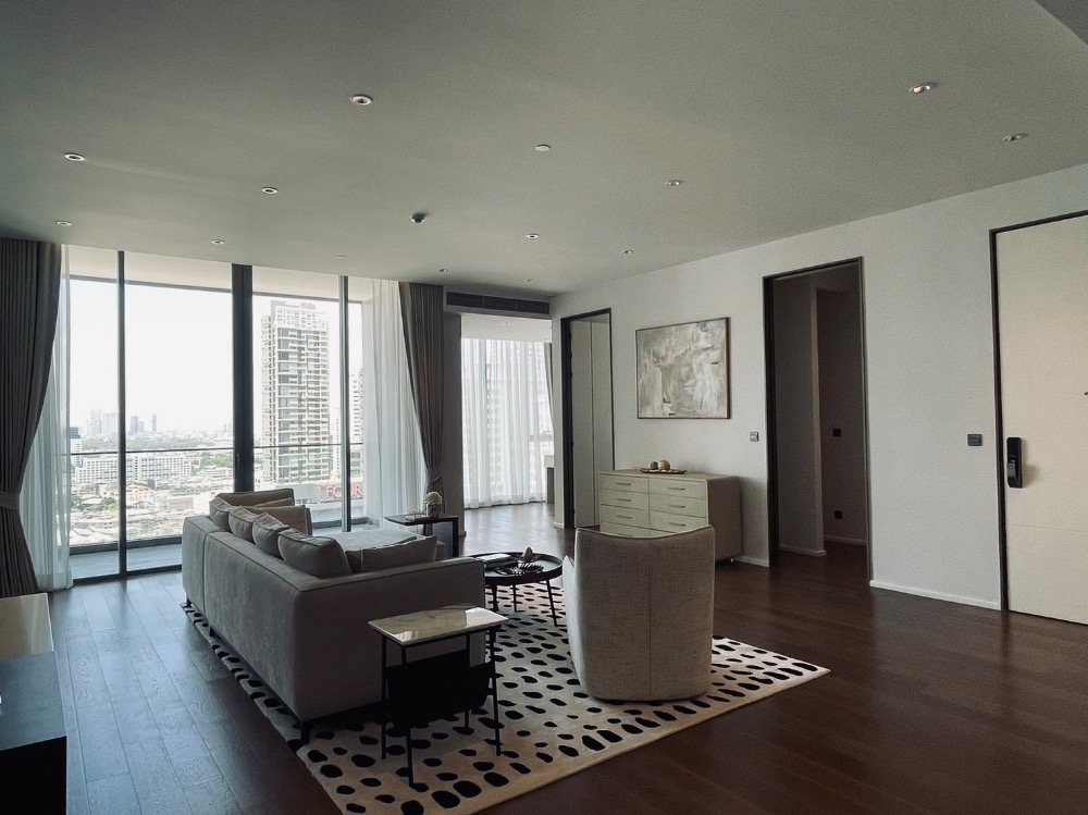 ขายคอนโดสุขุมวิท อโศก ทองหล่อ : 🔻ขายห้อง Resale Kraam Sukhumvit26 174.30 ตรม. ราคาดี 56.4 MB 2Bed 4Baht โทร 0959415999 (ณัฐ)