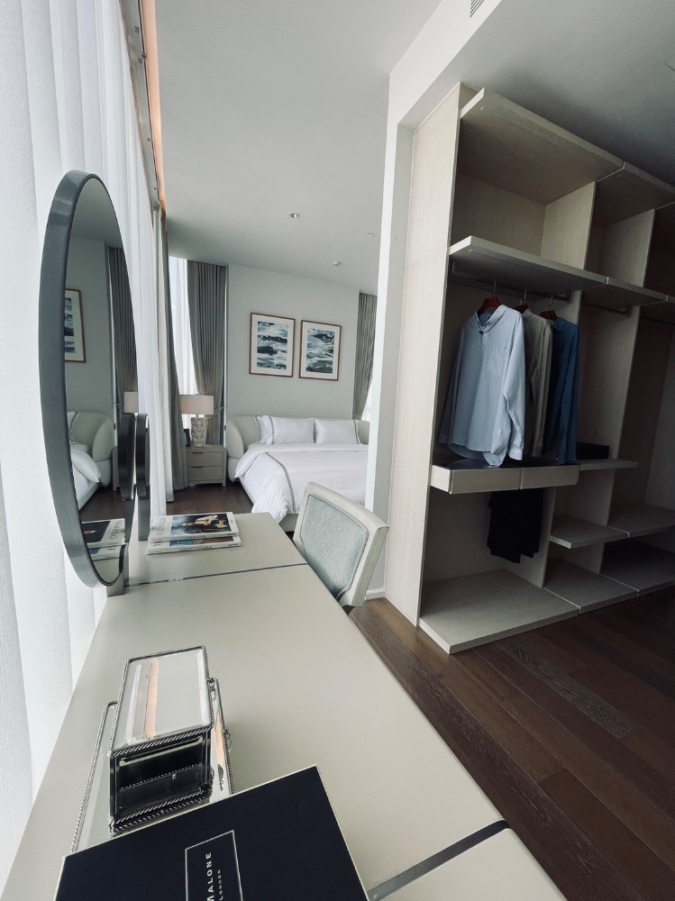 ขายคอนโดสุขุมวิท อโศก ทองหล่อ : 🔻ขายห้อง Resale Kraam Sukhumvit26 174.30 ตรม. ราคาดี 56.4 MB 2Bed 4Baht โทร 0959415999 (ณัฐ)