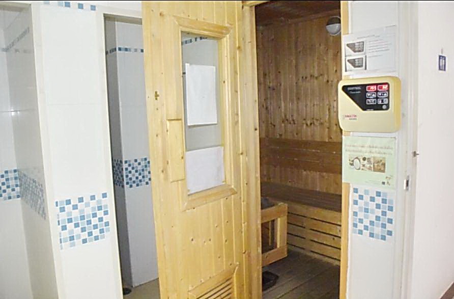 For RentCondoRatchadapisek, Huaikwang, Suttisan : 📣 Condo for rent, Chateau In Town Ratchada 17, corner room, near MRT Huai Khwang - Sutthisan, large room, ready to move in.