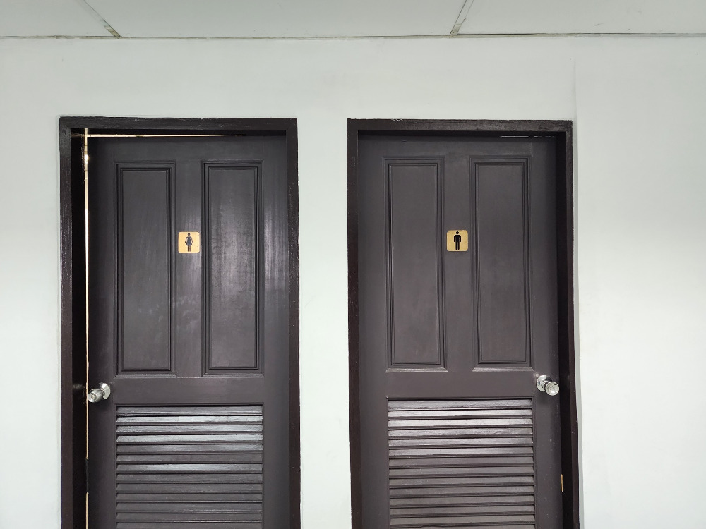 For SaleOfficeKhlongtoei, Kluaynamthai : Foreigners can buy this property - Office space for sale on the Ocean Tower 1 building, area 300-600 sq.m.