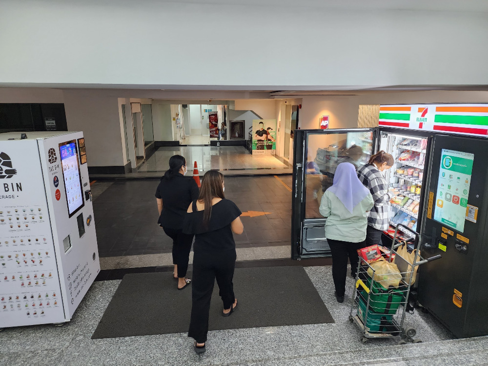 For SaleOfficeKhlongtoei, Kluaynamthai : Office space for sale on the Ocean Tower 1 building, 318 sq.m.