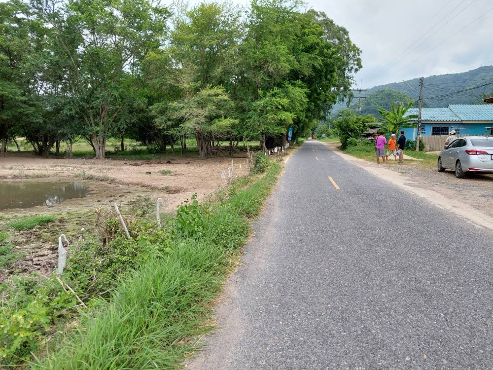 ขายที่ดินสระบุรี : ขายที่ดินเปล่า 10.5 ไร่ ใกล้อ่างเก็บน้ำเขาแก้ว ติดถนนสาธารณประโยชน์ คลองเรือ วิหารแดง สระบุรี