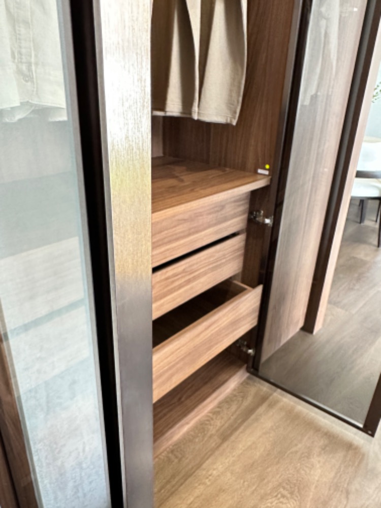 For SaleCondoSilom, Saladaeng, Bangrak : Condo for sale, Romm Convent, price 14.3 million baht, 1Bed, ask for more information or make an appointment to see the room 📞0959415999