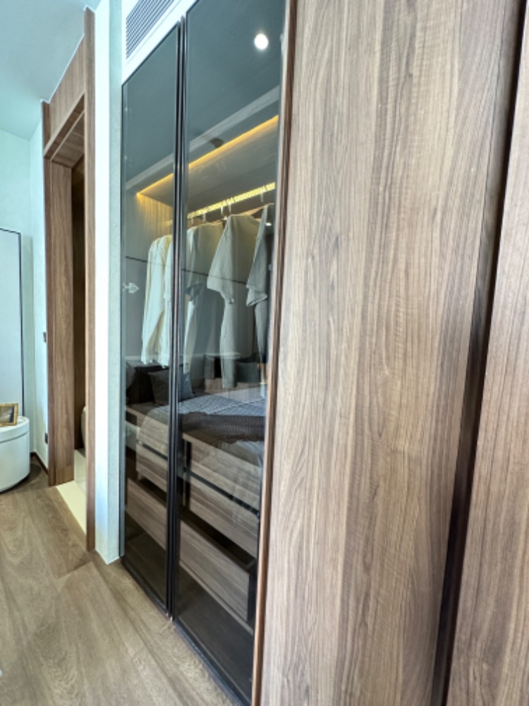 For SaleCondoSilom, Saladaeng, Bangrak : Condo for sale, Romm Convent, price 14.3 million baht, 1Bed, ask for more information or make an appointment to see the room 📞0959415999