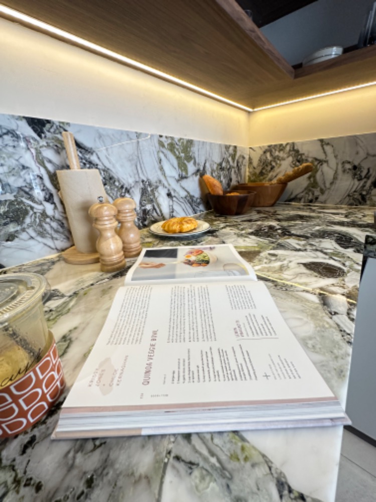 For SaleCondoSilom, Saladaeng, Bangrak : Condo for sale, Romm Convent, price 14.3 million baht, 1Bed, ask for more information or make an appointment to see the room 📞0959415999