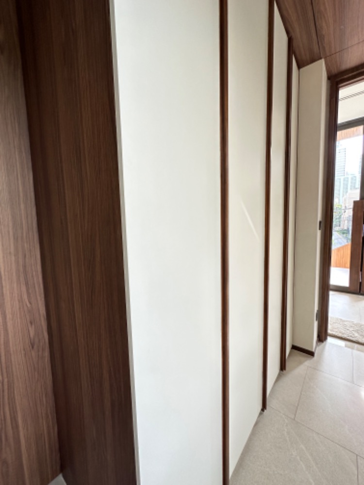 For SaleCondoSilom, Saladaeng, Bangrak : Condo for sale, Romm Convent, price 14.3 million baht, 1Bed, ask for more information or make an appointment to see the room 📞0959415999