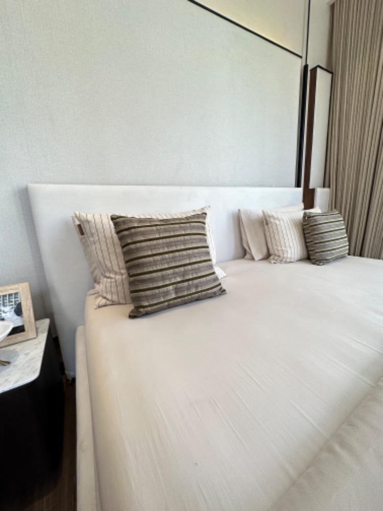 For SaleCondoSilom, Saladaeng, Bangrak : Condo for sale, Romm Convent, price 14.3 million baht, 1Bed, ask for more information or make an appointment to see the room 📞0959415999