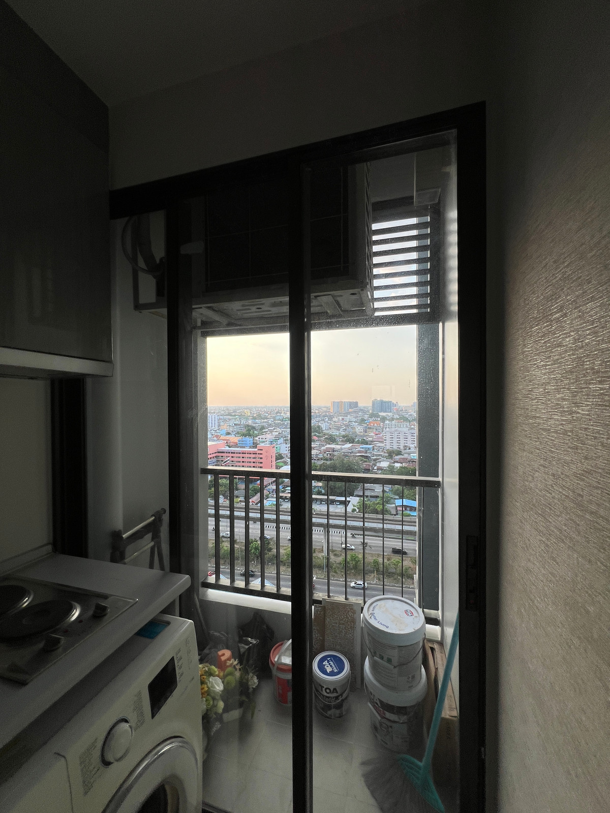 For RentCondoThaphra, Talat Phlu, Wutthakat : for rent ideo sathorn thapra 1 bed super deal 🌈💥🌟