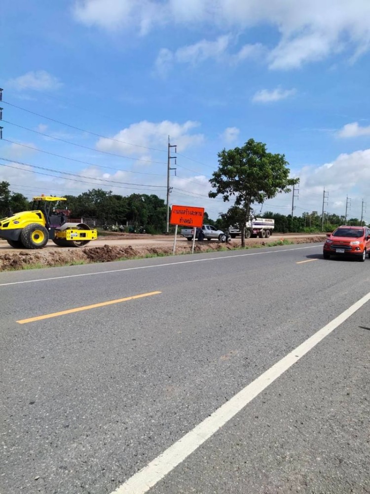 ขายที่ดินนครสวรรค์ : ขายที่ดิน เนื้อที่ 3 ไร่ 54.4 ตารางวา ติดถนนใหญ่ หมายเลข 11 ติดศูนย์รถยนต์อีซูซุ Isuzu ใกล้สี่แยกหนองบัว ฝั่งขาเข้ากรุงเทพ ตำบลหนองบัว อำเภอหนองบัว จังหวัดนครสวรรค์