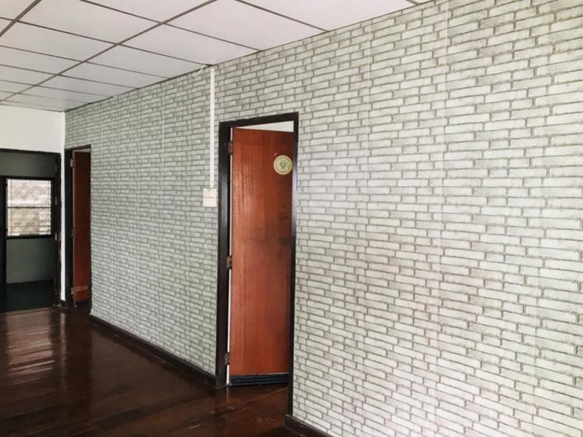 ให้เช่าบ้านรัชดา ห้วยขวาง : 🔥🔥 ด่วน ทำเลทอง  ให้เช่าบ้านรัชดาซอย 42 🔥🔥ให้เช่าบ้านเดี่ยว ชั้นเดียว🏠