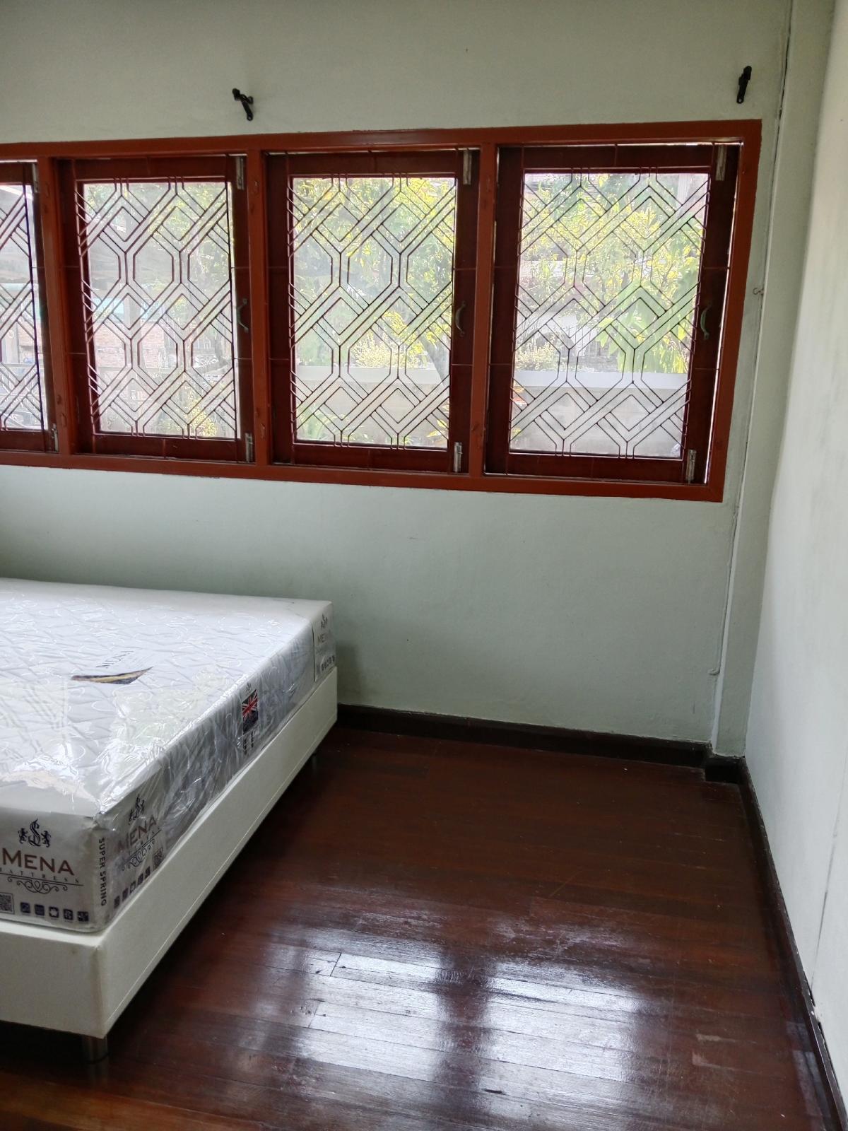 ให้เช่าบ้านรัชดา ห้วยขวาง : 🔥🔥 ด่วน ทำเลทอง  ให้เช่าบ้านรัชดาซอย 42 🔥🔥ให้เช่าบ้านเดี่ยว ชั้นเดียว🏠