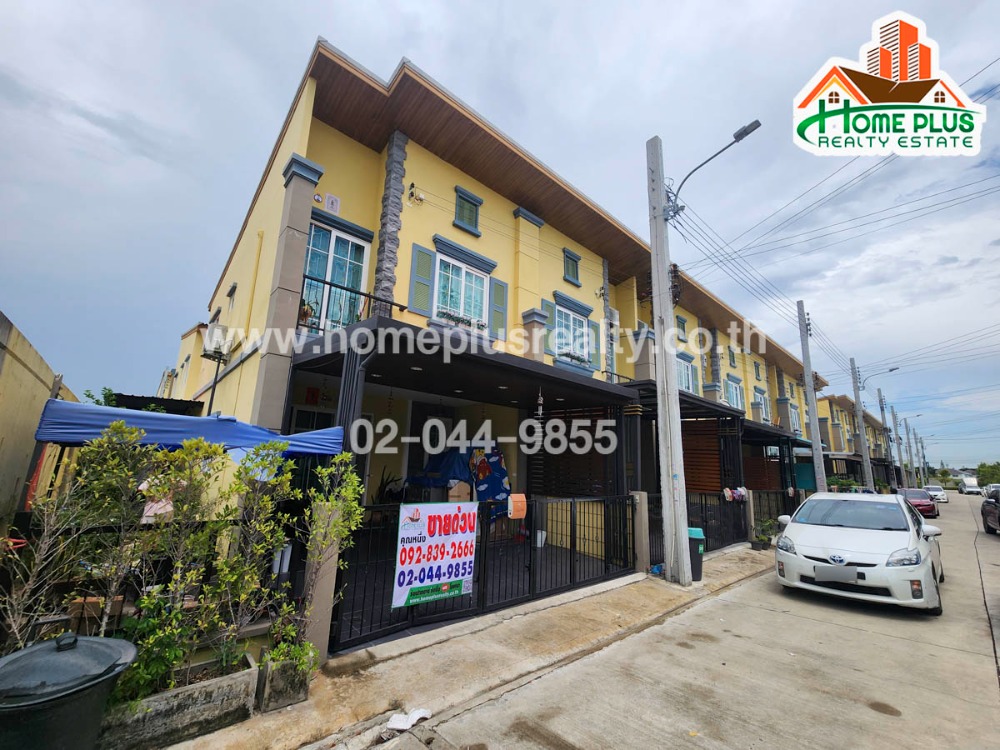 ขายทาวน์โฮมพัฒนาการ ศรีนครินทร์ : โครงการโกลเด้นทาวน์ 2 ศรีนครินทร์-สุขุมวิท (หลังริม) สไตล์อิตาลี
