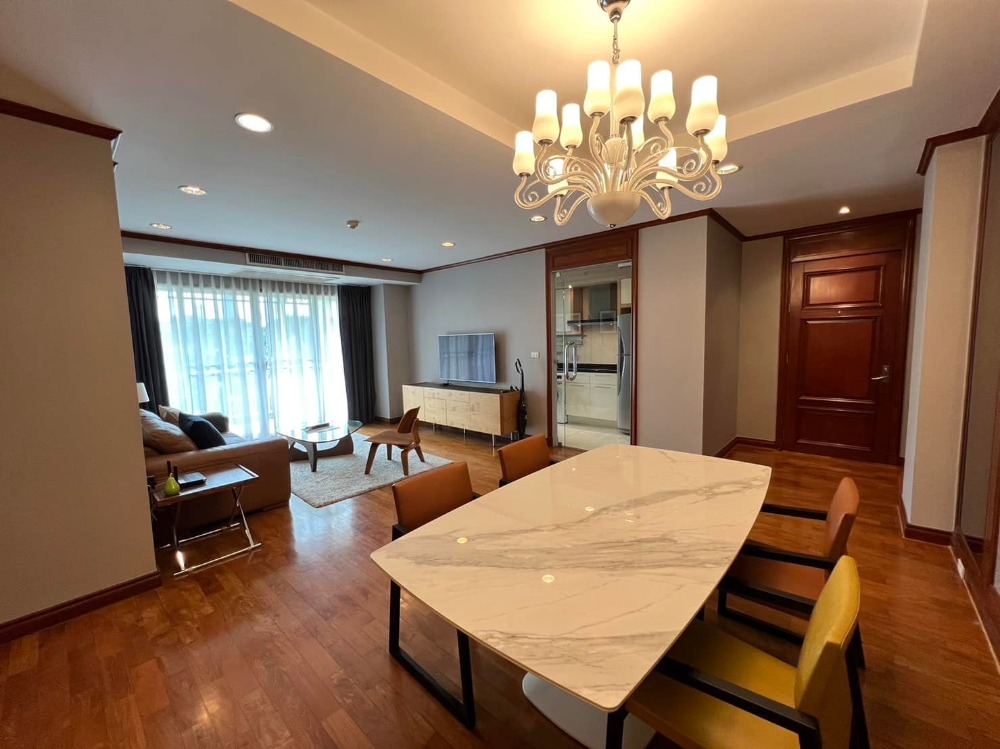 ให้เช่าคอนโดสุขุมวิท อโศก ทองหล่อ : Spacious Fully Furnished 2 Beds Condo for Rent!