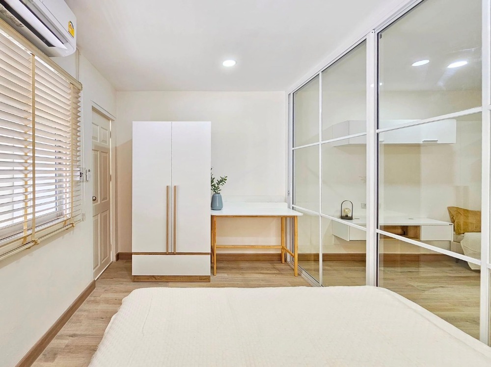 ขายคอนโดลาดพร้าว เซ็นทรัลลาดพร้าว : คอนโดรัชดาเพรสทีจ  ลาดพร้าว48  ขนาดห้อง 31 ตร.ม. แต่งครบพร้อมอยู่