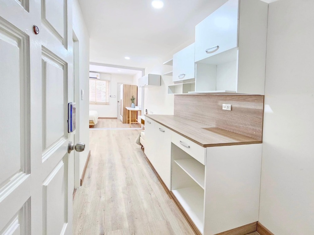 ขายคอนโดลาดพร้าว เซ็นทรัลลาดพร้าว : คอนโดรัชดาเพรสทีจ  ลาดพร้าว48  ขนาดห้อง 31 ตร.ม. แต่งครบพร้อมอยู่