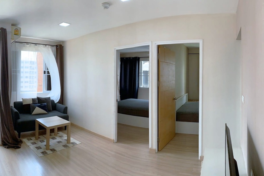 For SaleCondoLadprao, Central Ladprao : The condo is ready to move in, near MRT Lat Phrao and the Yellow Line.