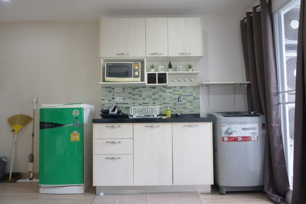 For SaleCondoLadprao, Central Ladprao : The condo is ready to move in, near MRT Lat Phrao and the Yellow Line.