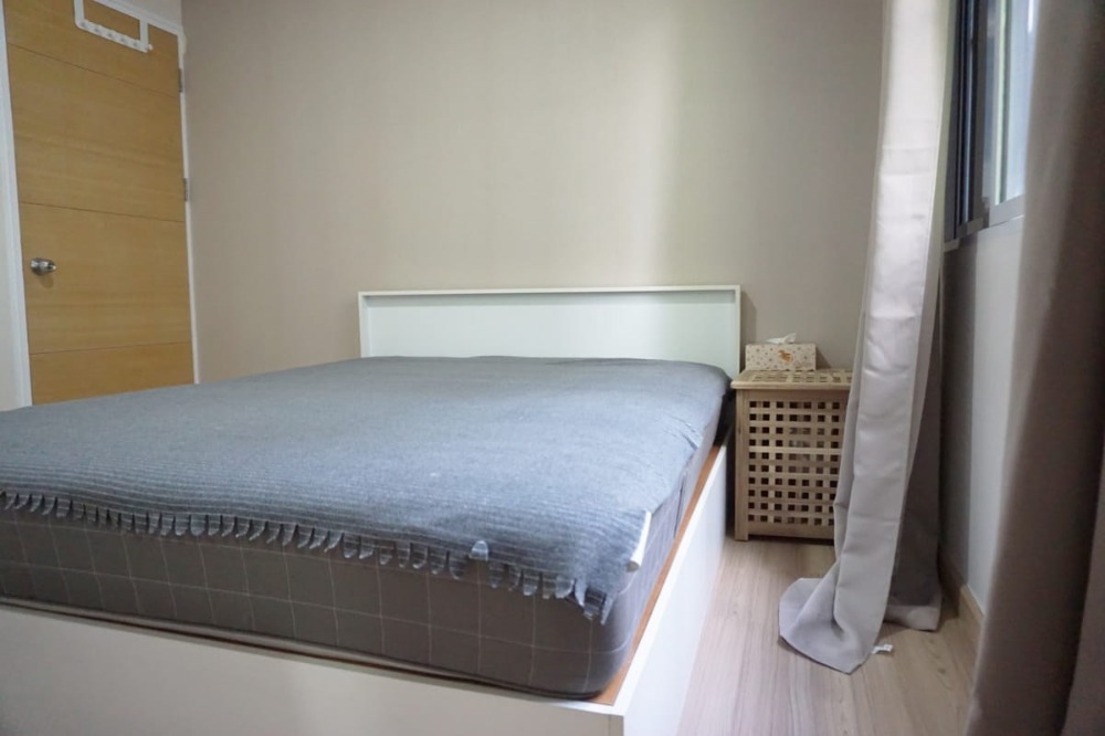 For SaleCondoLadprao, Central Ladprao : The condo is ready to move in, near MRT Lat Phrao and the Yellow Line.