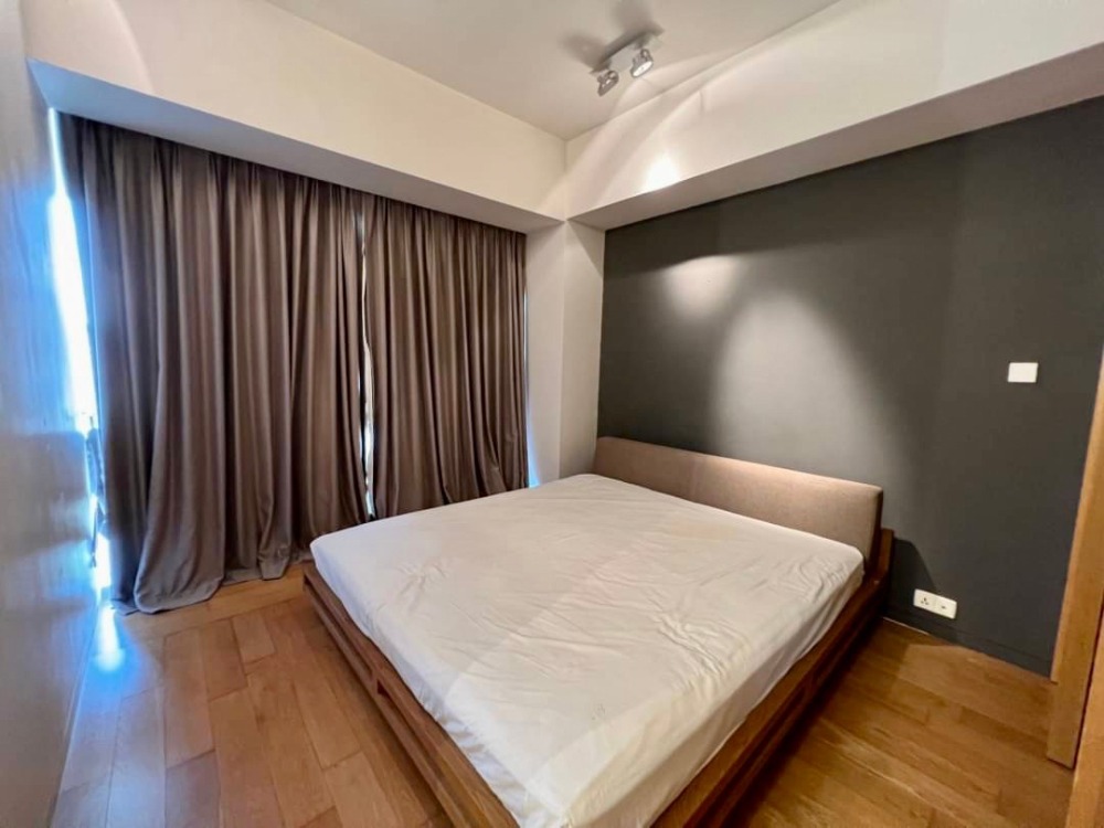 For SaleCondoSathorn, Narathiwat : ( UL2307291 )Tel/Line 096-2479369 , FOR SELL The Met , 2 bedroom, 2 bathroom, high floor, furnished, Special Deal!!✨✨