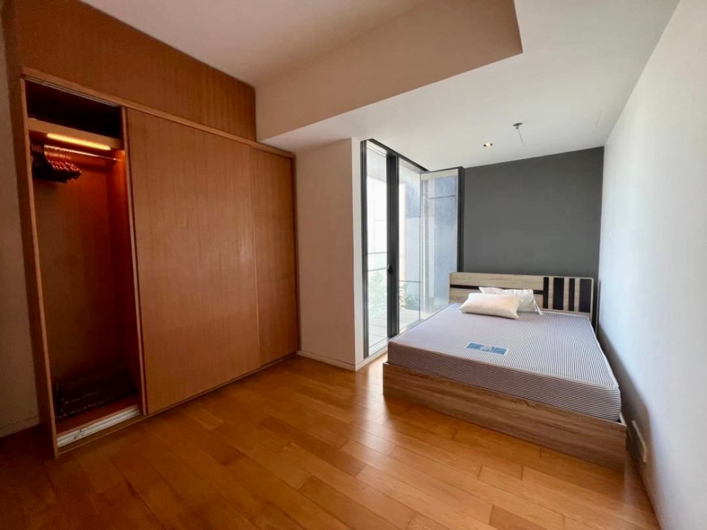 For SaleCondoSathorn, Narathiwat : ( UL2307291 )Tel/Line 096-2479369 , FOR SELL The Met , 2 bedroom, 2 bathroom, high floor, furnished, Special Deal!!✨✨