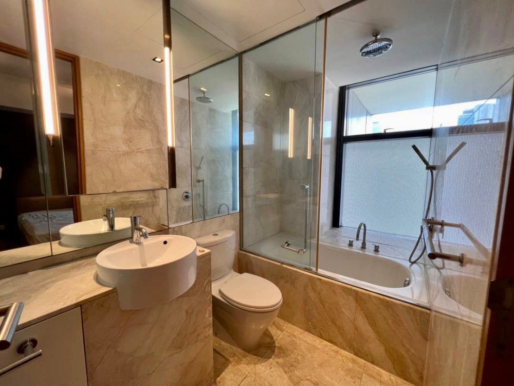 For SaleCondoSathorn, Narathiwat : ( UL2307291 )Tel/Line 096-2479369 , FOR SELL The Met , 2 bedroom, 2 bathroom, high floor, furnished, Special Deal!!✨✨