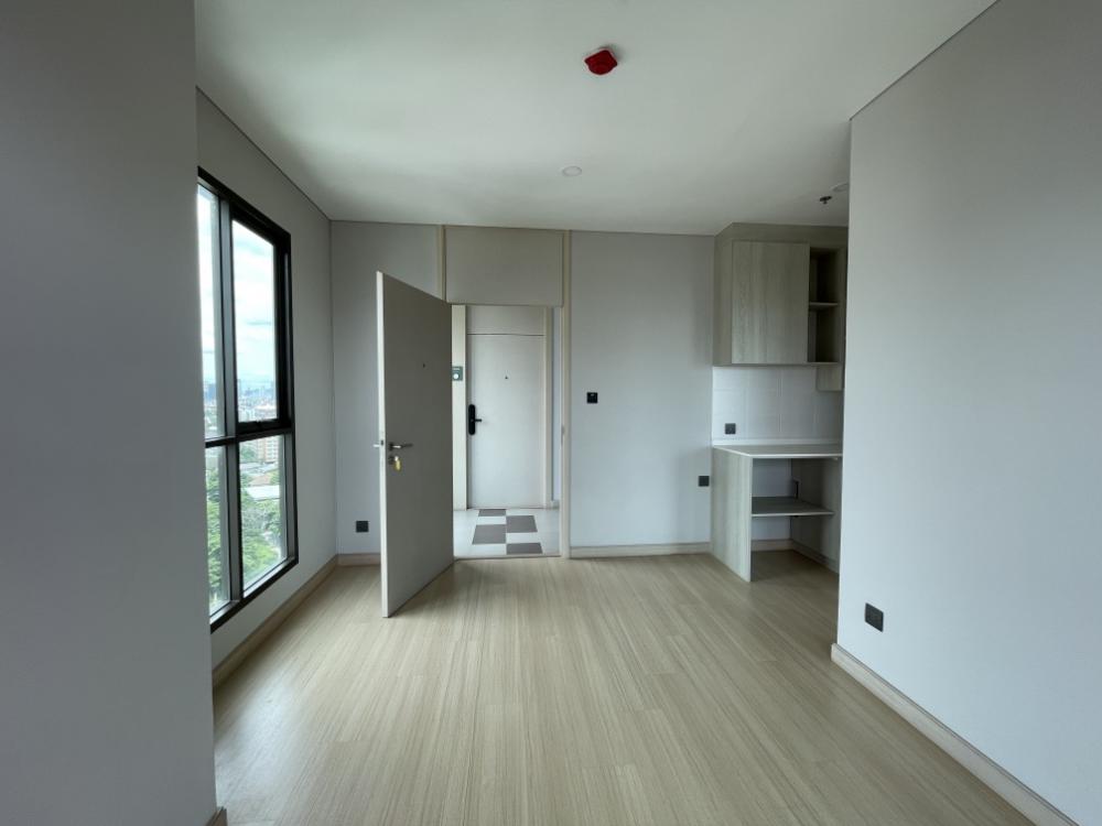 ขายคอนโดเกษตรศาสตร์ รัชโยธิน :  โอกาสทอง! ขายคอนโดวิวสวย เงียบสงบ เดินทางสะดวก ใกล้ BTS ลุมพินี พาร์ค พหล 32 ชั้น 23 วิวหลักล้าน คอนโด 1 ห้องนอน ขนาด 28.40 ตร.ม. ทำเลสุดปัง ติดถนนใหญ่พหลโยธิน บรรยากาศดีตลอดวัน เป็นส่วนตัวสูง เหมาะสำหรับคนชอบความสงบหลังกลับจากวันทำงานที่วุ่นวาย