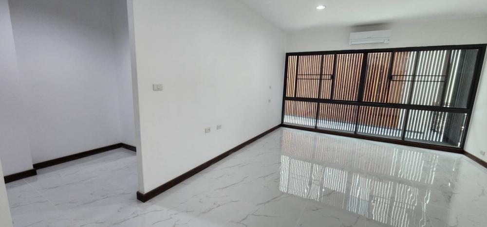 ให้เช่าโฮมออฟฟิศอ่อนนุช อุดมสุข : ปล่อยเช่า โมเดิร์น โฮมออฟฟิศ ซอยปรีดีพนมยงค์ - สุขุมวิท 71 (พระโขนง) เหมาะสำหรับ Office | Private Spa | Clinic ความงาม และ Wellness ด้านสุขภาพ