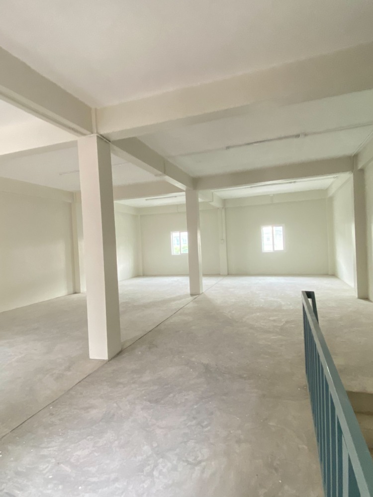 For SaleShop HousePinklao, Charansanitwong : Commercial building for sale, 4 floors, including 2 rooftops, next to the main road, Borommaratchachonnani Rd.