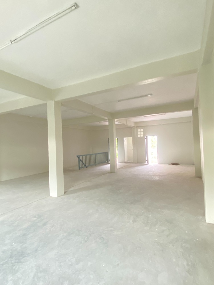 For SaleShop HousePinklao, Charansanitwong : Commercial building for sale, 4 floors, including 2 rooftops, next to the main road, Borommaratchachonnani Rd.