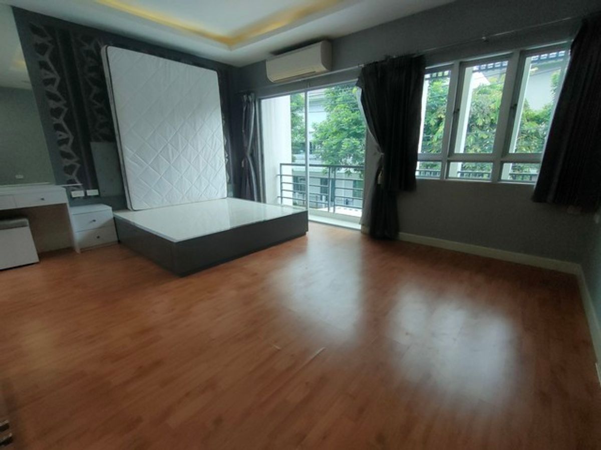 ขายทาวน์โฮมพระราม 2 บางขุนเทียน : ขายพร้อมผู้เช่าทาวน์โฮม 3 ชั้น ม.วิสต้า ปาร์ค พระราม 2 Renovate ใหม่