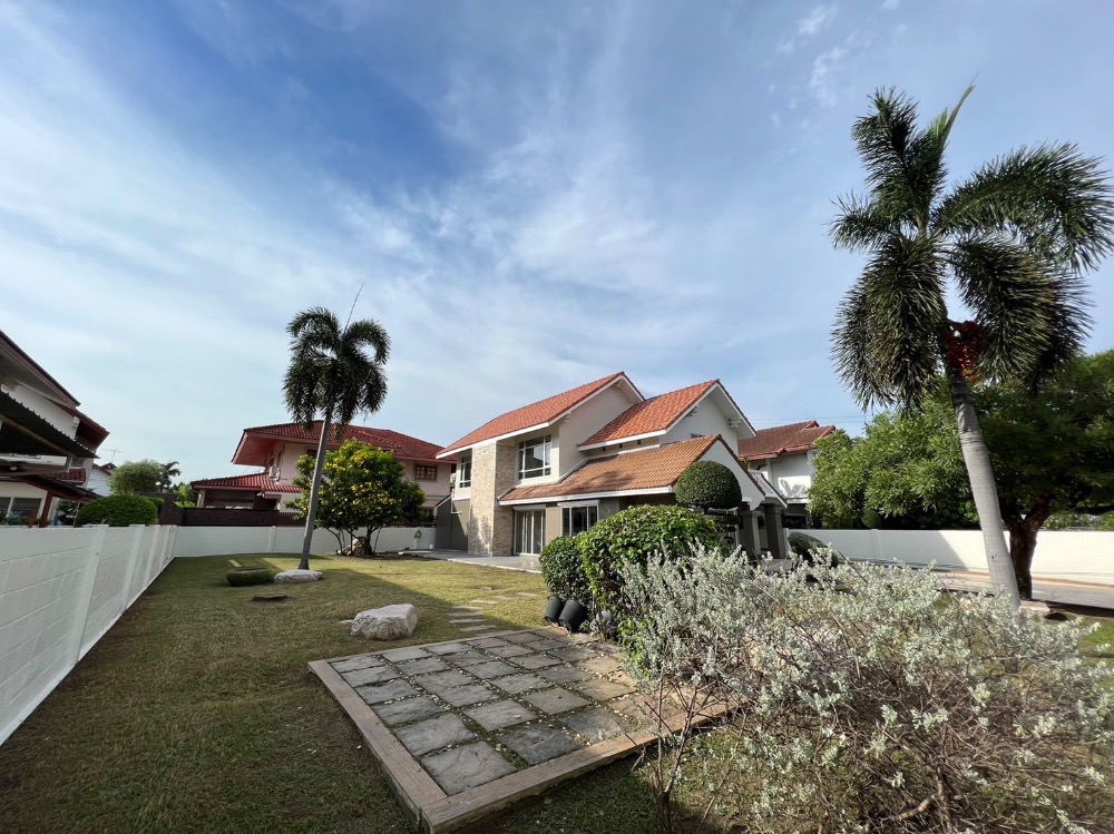 For SaleHousePathum Thani,Rangsit, Thammasat : 👇For sale  newly renovated house  in Muang Ake compound, near Rangsit University, Future park Rangsit