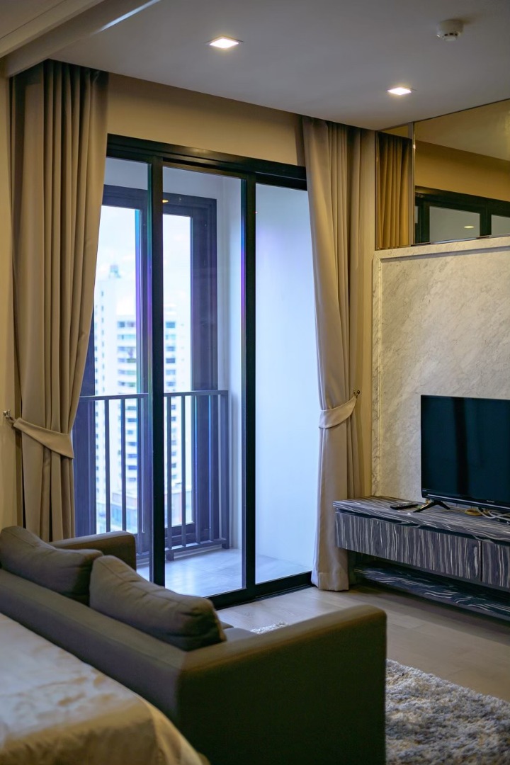 For RentCondoSukhumvit, Asoke, Thonglor : 🔥For Rent Now🔥 Ashton Asoke, spacious unit, beautifully decorated, unobstructed view, fully furnished, ready to move in.