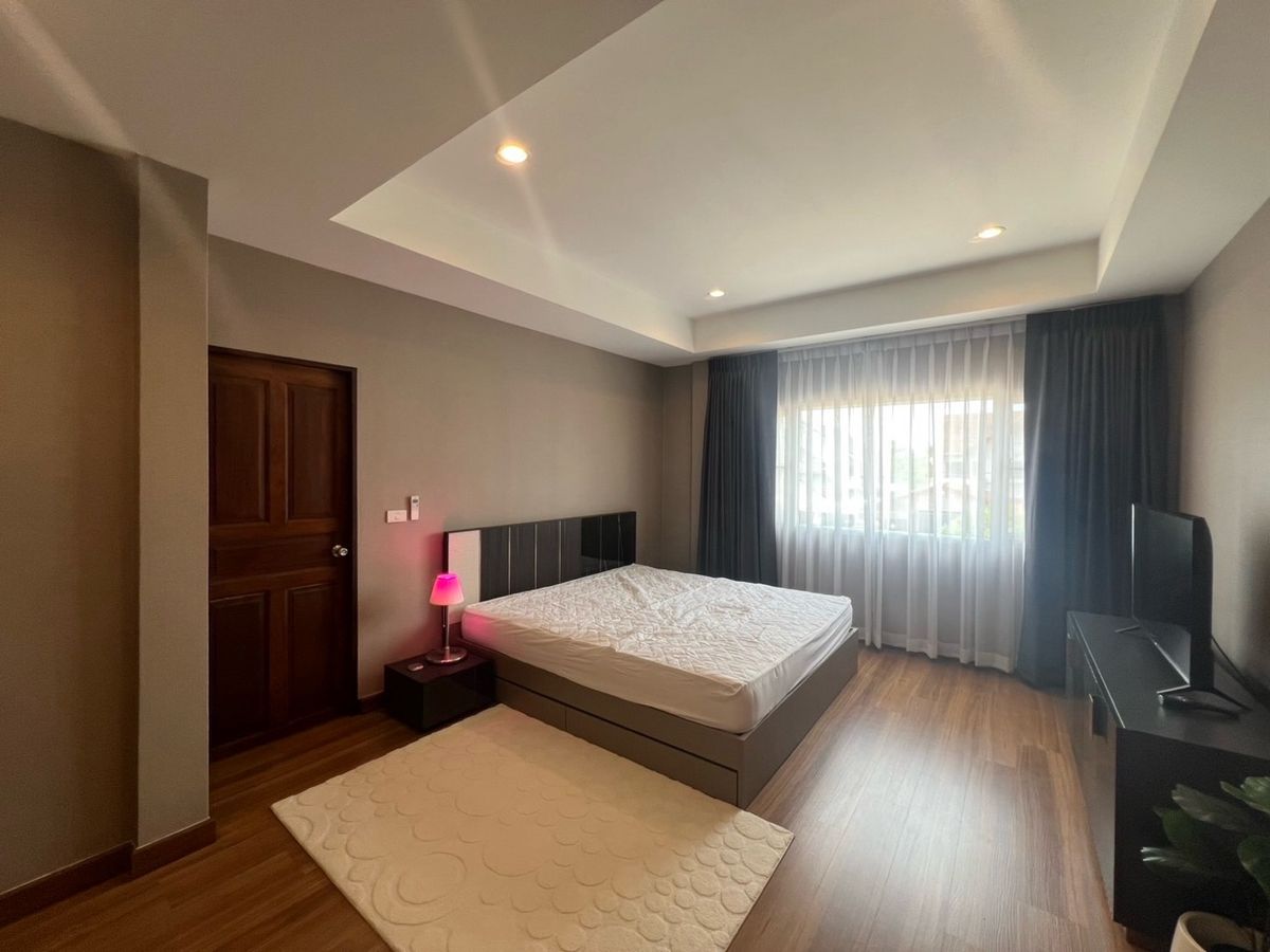 For SaleHousePathum Thani,Rangsit, Thammasat : 👇For sale  newly renovated house  in Muang Ake compound, near Rangsit University, Future park Rangsit