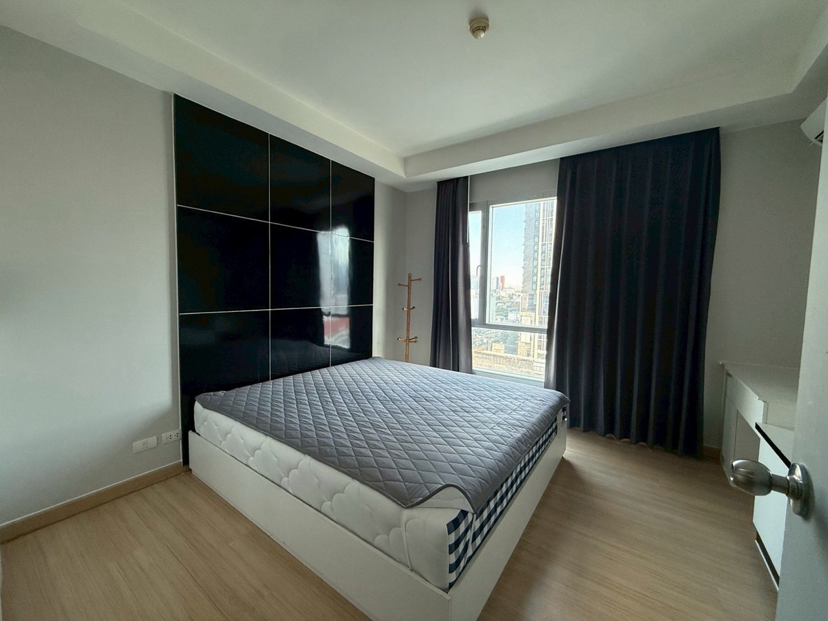 ให้เช่าคอนโดพระราม 9 เพชรบุรีตัดใหม่ RCA : ปล่อยเช่า Thru Thonglor (ทรู ทองหล่อ) พื้นที่ 45 ตร.ม.