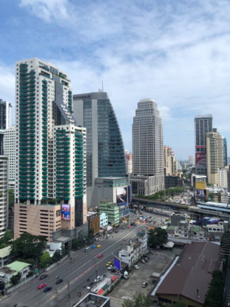 For RentCondoSukhumvit, Asoke, Thonglor : (owner) for rent Ashton Asoke 1bed, curved glass, 35 sq m., 18th floor, room 12, east-west direction, fully furnished, complete with electric appliances, accepting agents