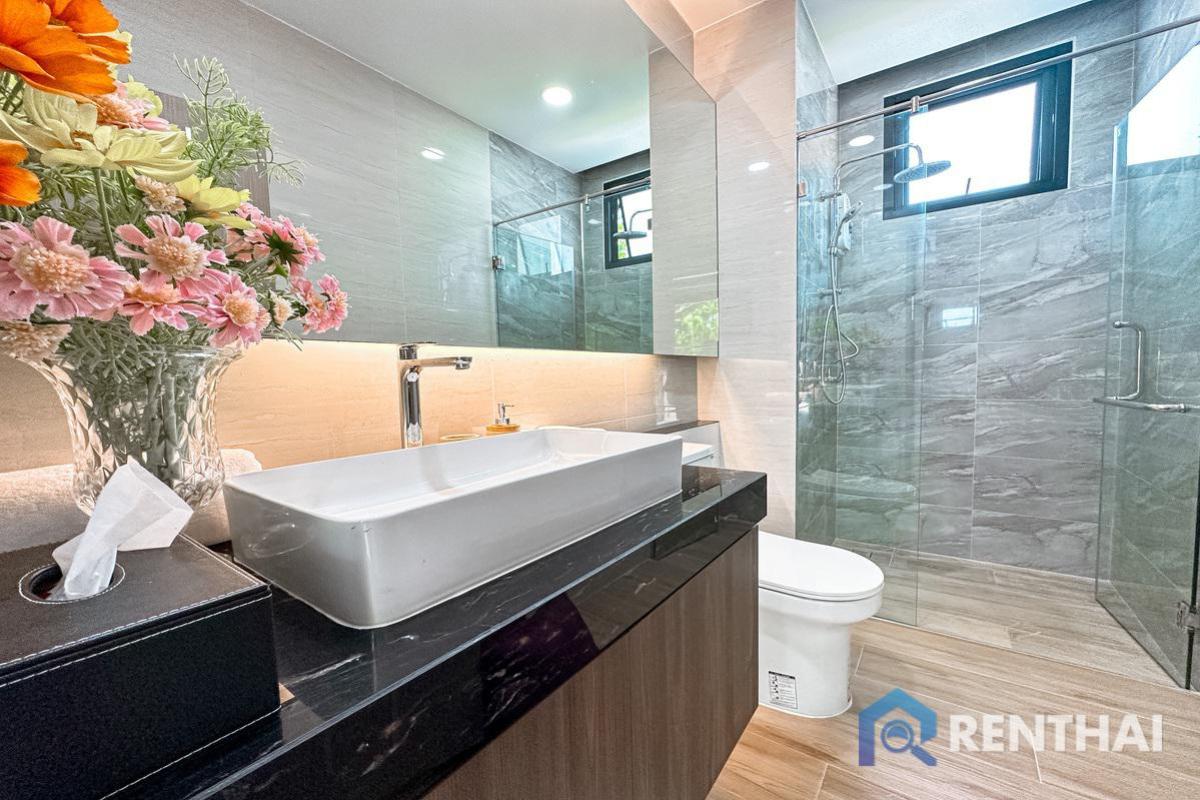 ขายบ้านพัทยา บางแสน ชลบุรี สัตหีบ : ขายบ้าน 2 ชั้น สไตล์โมเดิร์น ทรอปิคอล พัทยา