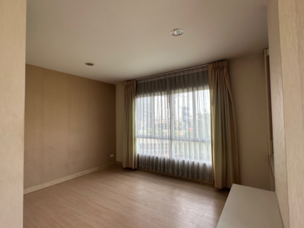 ขายคอนโดอ่อนนุช อุดมสุข : ขาย คอนโด เอส สุขุมวิท 50 ขนาด 2 ห้องนอน พื้นที่ 74 ตารางเมตร ห้องมุม