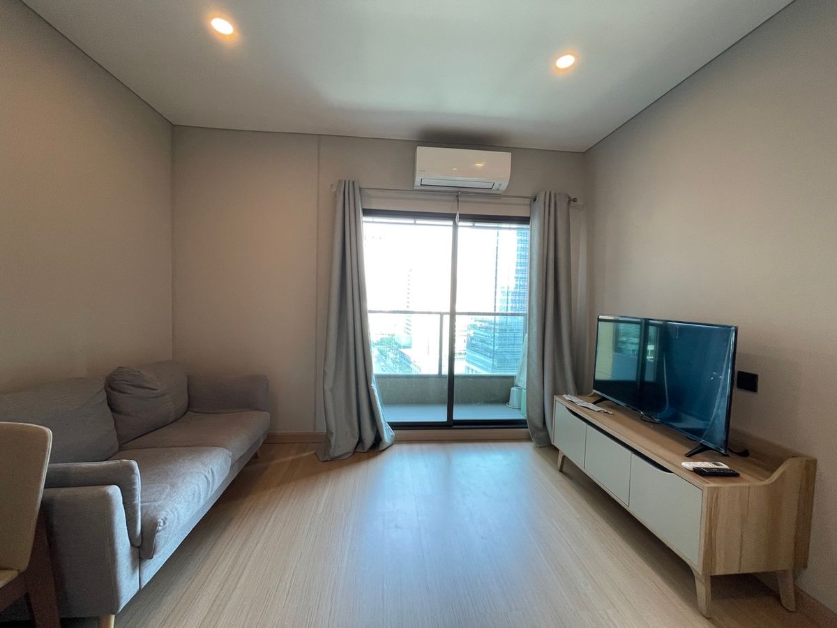 ให้เช่าคอนโดพระราม 9 เพชรบุรีตัดใหม่ RCA : 🧡ห้องนอนแยก💙มีเครื่องซักผ้า🧡(For Rent)Lumpini Suite Phetchaburi-Makkasan💛ใกล้ มศว.