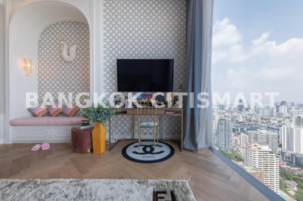 ขายคอนโดสุขุมวิท อโศก ทองหล่อ : 🔥ขายพร้อมเฟอร์ Marque Sukhumvit ราคา 111.58MB 185sq.m. 42fl. โทร 0959415999 (ณัฐ)