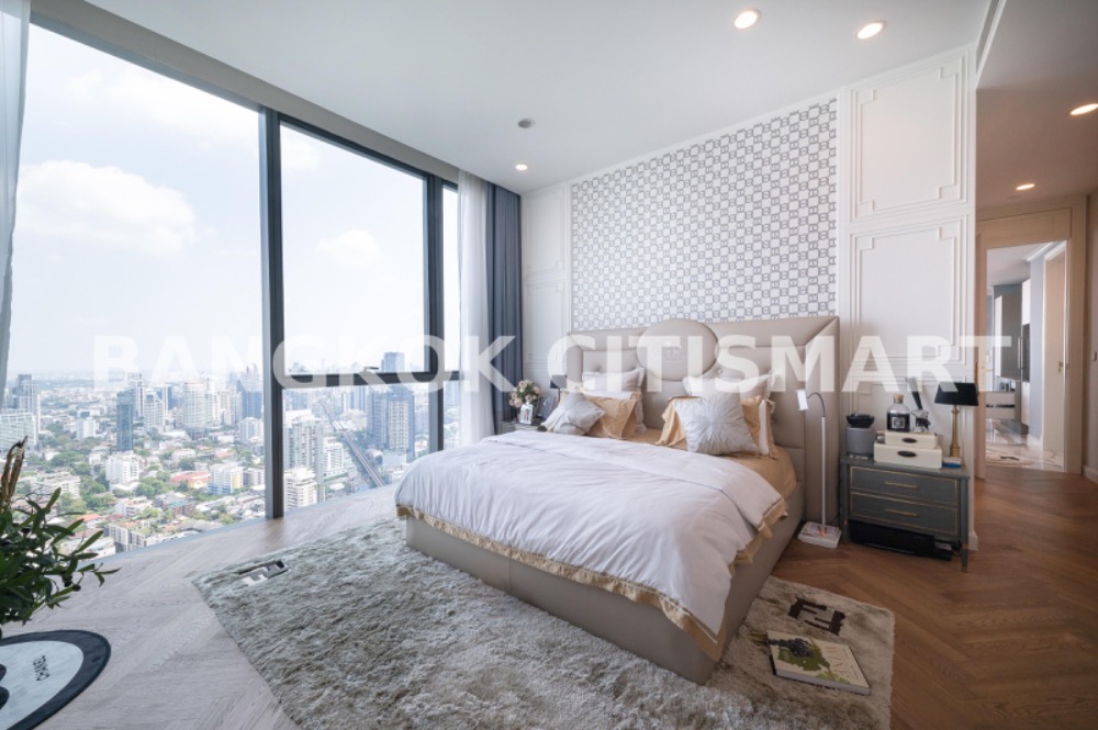ขายคอนโดสุขุมวิท อโศก ทองหล่อ : 🔥ขายพร้อมเฟอร์ Marque Sukhumvit ราคา 111.58MB 185sq.m. 42fl. โทร 0959415999 (ณัฐ)