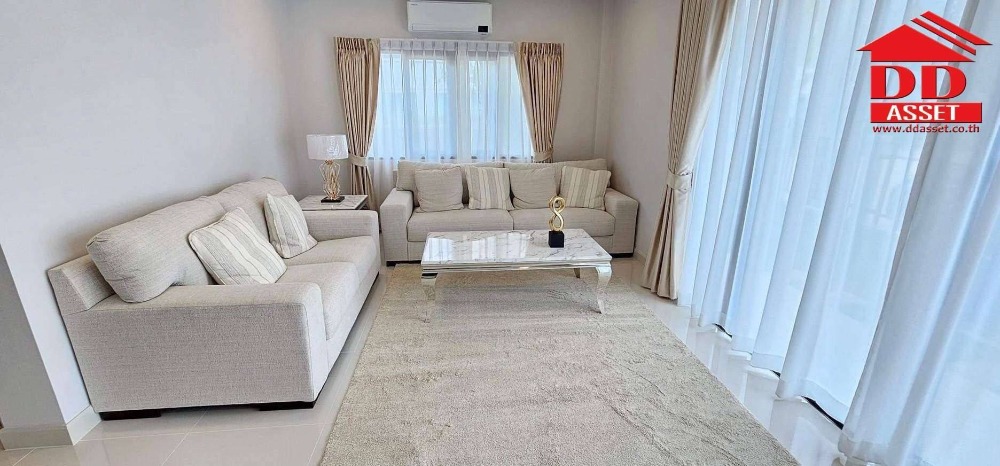 For RentHouseBangna, Bearing, Lasalle : For rent Centro Bangna Km.7 near Mega Bangna