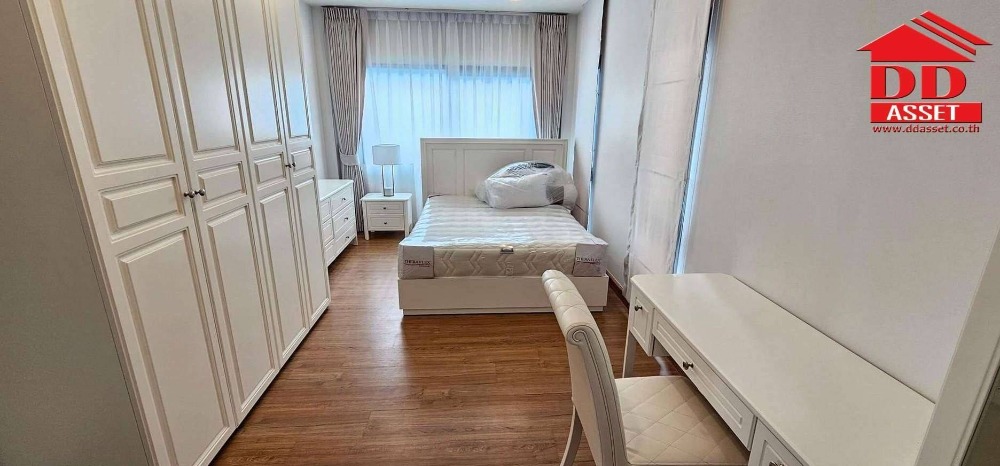 For RentHouseBangna, Bearing, Lasalle : For rent Centro Bangna Km.7 near Mega Bangna